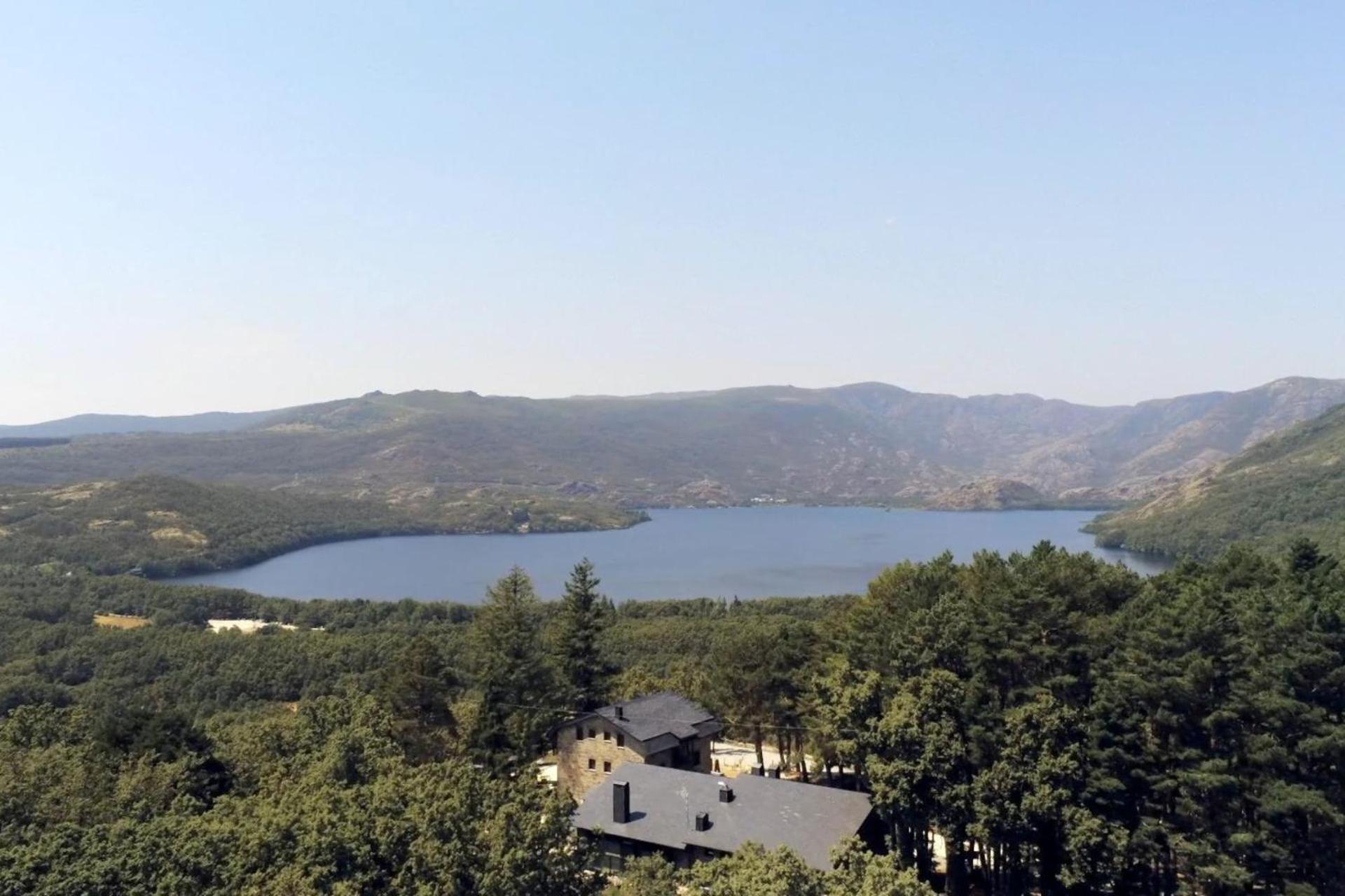Villa Lucerna Sports & Hotel Resort Vigo de Sanabria Exterior photo